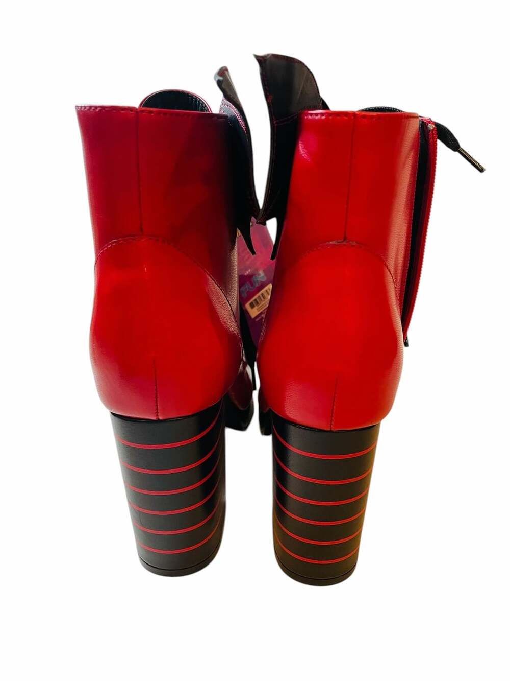 Hotel Transylvania Mavis Red Heeled Boots Bat Wing Cosplay Women's Size: 9 New - Picture 4 of 4